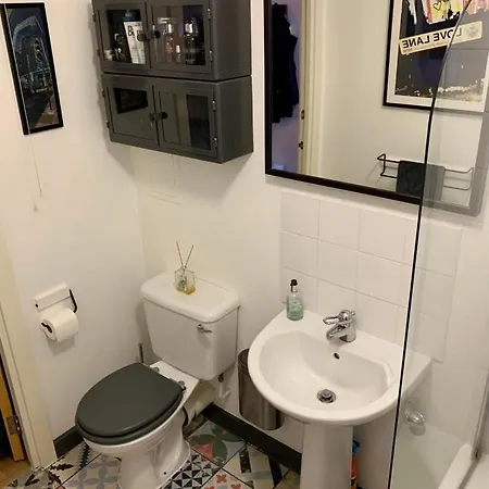 Guestready - Chic Central London Warehouse-Feel Flat Apartment London