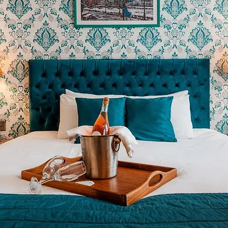 Hotel Ashburn 4*
