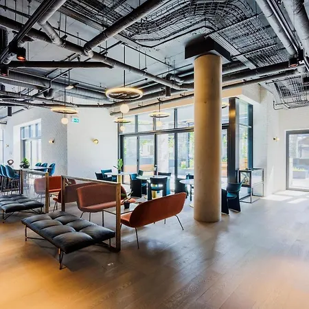 Luxurious Apartments In London, Sk * London