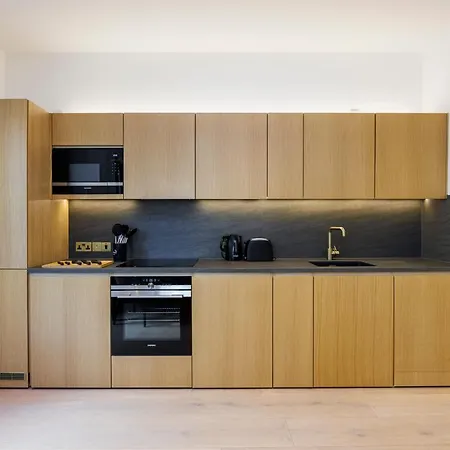 Luxurious Apartments In London, Sk Apartment London