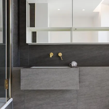 Luxurious Apartments In London, Sk