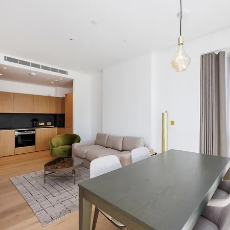 Luxurious Apartments In London, Sk Apartment *