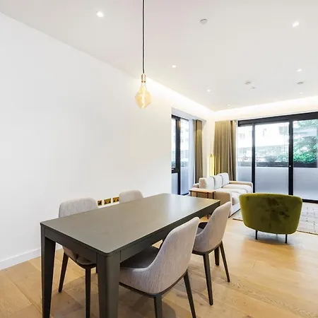 Luxurious Apartments In London, Sk Apartment