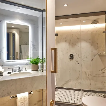 The Mayfair Townhouse - An Iconic Luxury