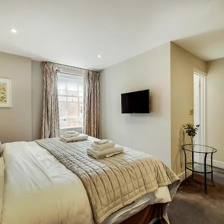 Hotel Knightsbridge Roof Garden 3*