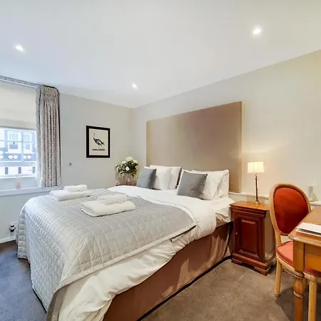 Hotel Knightsbridge Roof Garden 3*