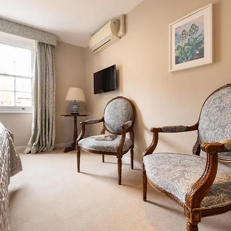 Knightsbridge Roof Garden Hotel