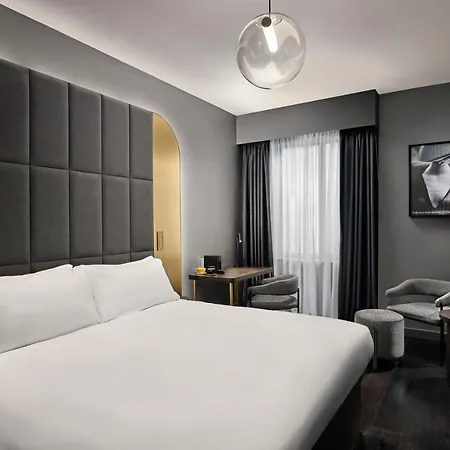 Amano Covent Garden 4*