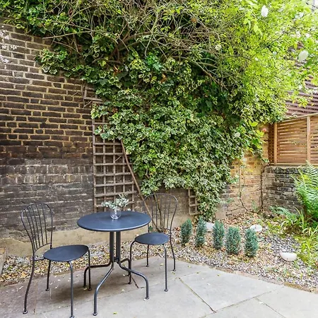 Apartment Two Bed Notting Hill Gem London