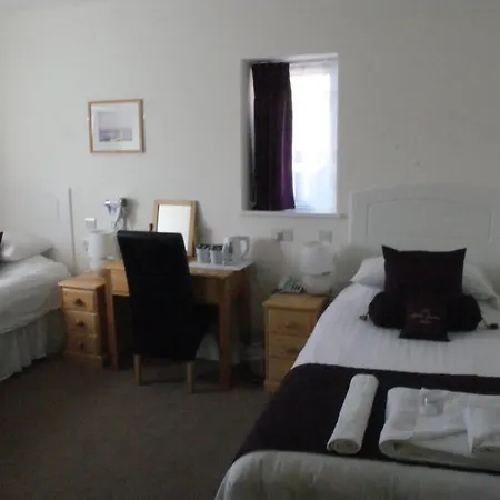 The Justin Otel