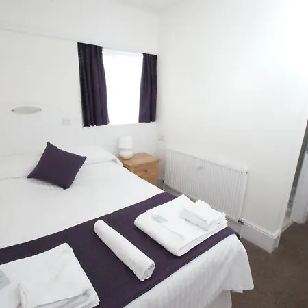 Otel The Justin 4*