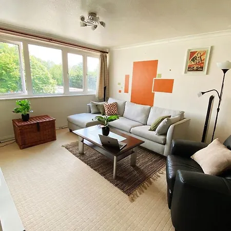 Apartment Spacious 2 Bedroom In Cricklewood