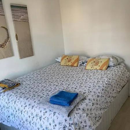 Renovated 4 Bed Flat In Islington * London