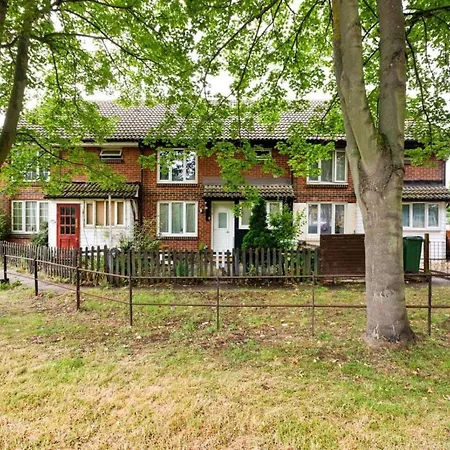 Casa vacanze Morden Chic House Near Abbey Wood -elizabeth Line Thamesmead (Greater London)