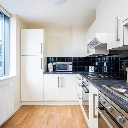 Ensuite Rooms, Southwark - Sk