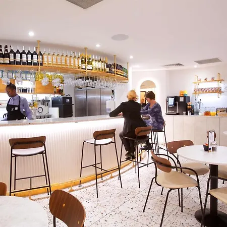 The Z Trafalgar 3* London