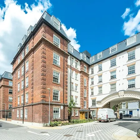 Stunning Flat Near Holland Park London