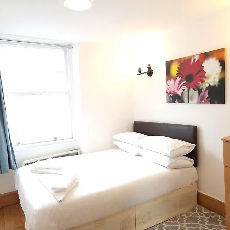 Apartment F302- 3rd Floor Studio Fits 2 Near Hyde Park *