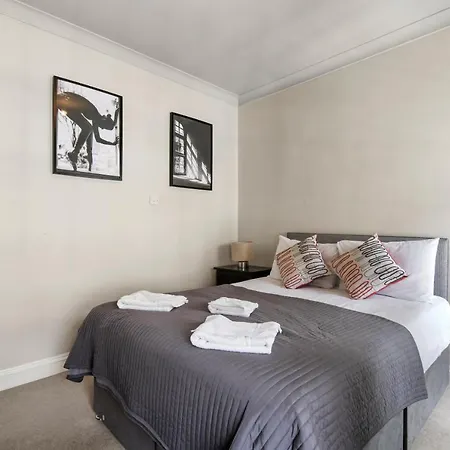 1 Bed Executive Near Liverpool Street Station Free Wifi By Aparts Apartment
