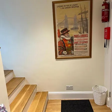 Holiday home Serene Townhouse With Parking London