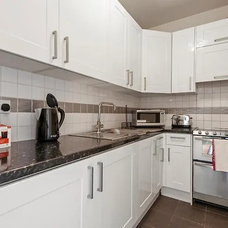 1 Bed Executive Near Liverpool Street Station Free Wifi By Aparts Apartment *