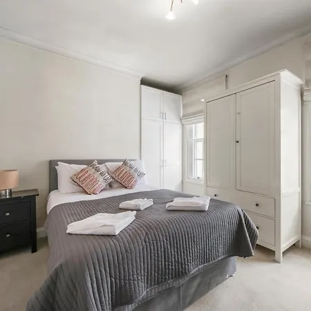 1 Bed Executive Near Liverpool Street Station Free Wifi By Aparts