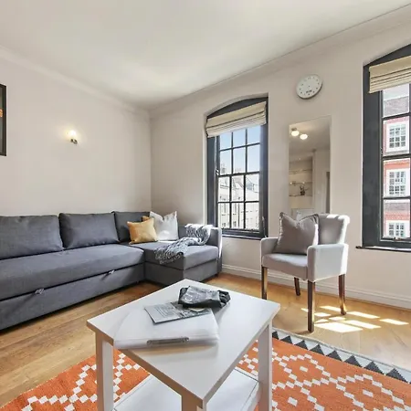 1 Bed Executive Near Liverpool Street Station Free Wifi By Aparts *