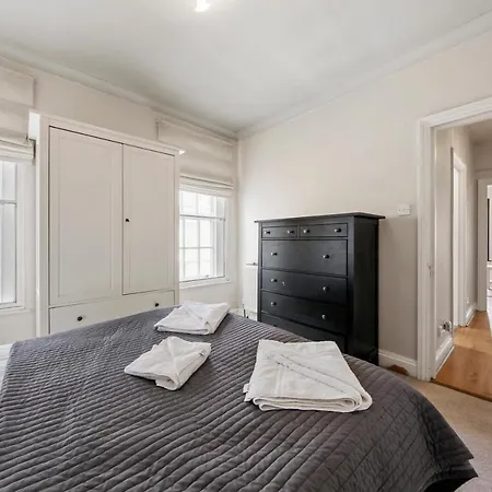 Apartment 1 Bed Executive Near Liverpool Street Station Free Wifi By Aparts London