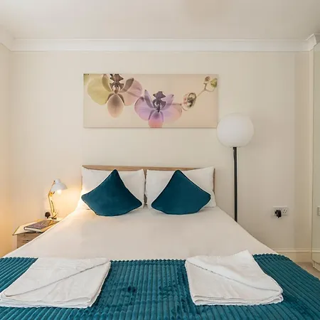 Apartment Famous Piccadilly Circus London