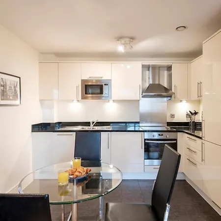Apartment Charming 1-bed In Great Suffolk Street