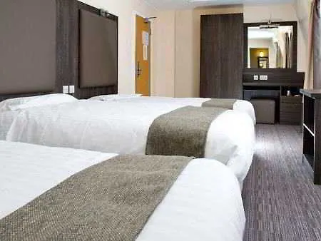 Lily Hotel