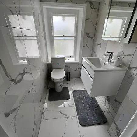 Apartment Lovely 2 Bedroom Flat With Roof Terrace In Nw6