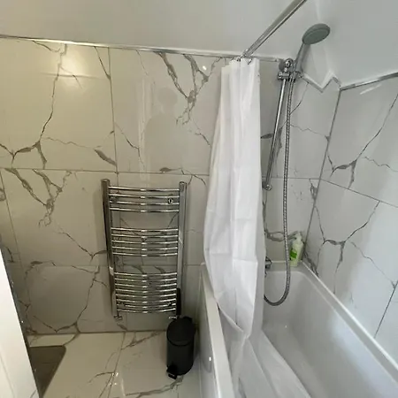 Apartment Lovely 2 Bedroom Flat With Roof Terrace In Nw6 *