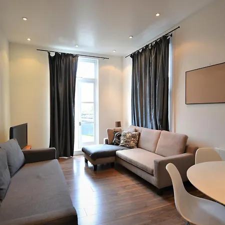 Apartment One Bedroom In Bayswater *