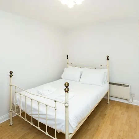 Delightful 1-bedroom In Whitechapel Apartment London