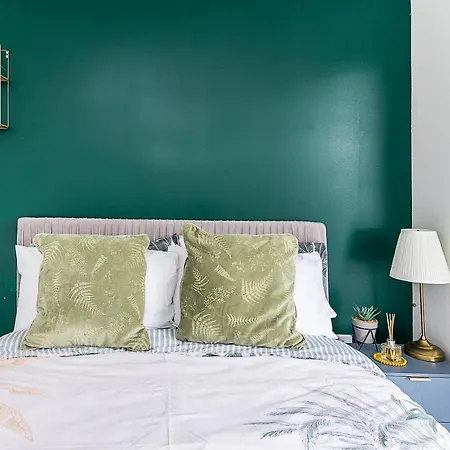 Bow Wharf Apartment London
