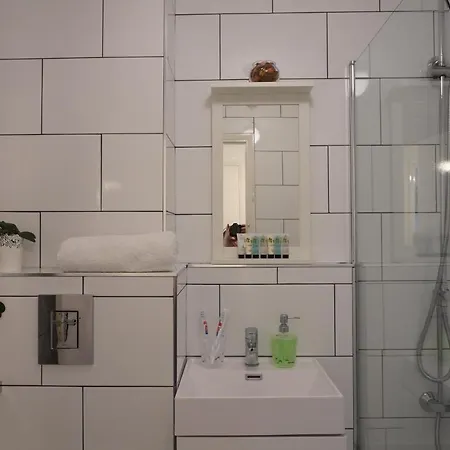 Jdb West Ham Apartment London