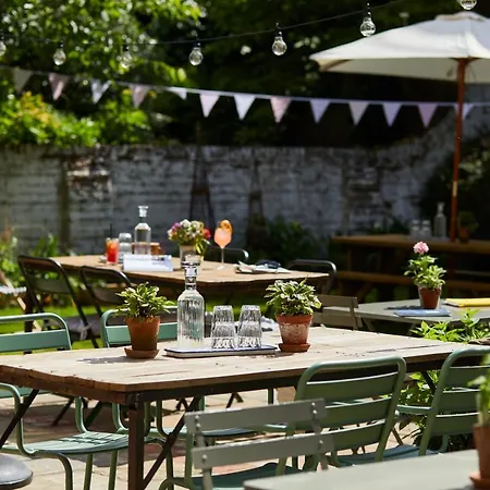 Hotel Lime Tree By Mate
