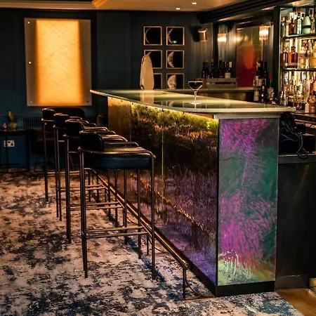 Hotel The Capital Hotel, & Townhouse 5*