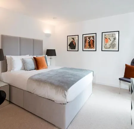 Holiday home Luxury 4 Bed In *
