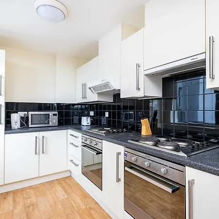 Ensuite Rooms, Southwark - Sk *