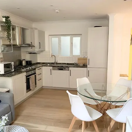 Courtfield Gardens Luxury Apartment London