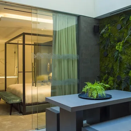 Hotel Middle Eight - Covent Garden - Preferred And