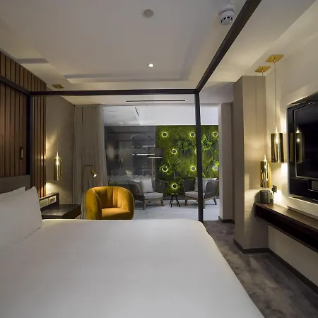 Middle Eight - Covent Garden - Preferred And Otel Londra
