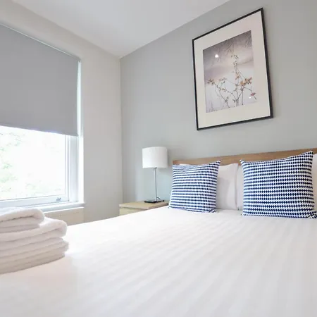 Russell Square Serviced By Concept London
