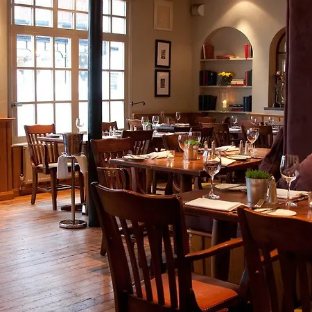 The Manor Hotel Hillingdon