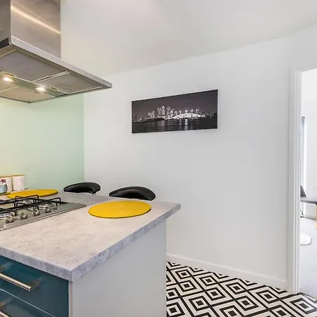 Bow Wharf Apartment London