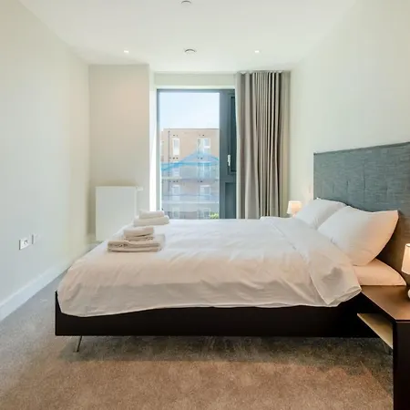 Studios, 1 Bedroom And 2 Bedroom At Kew Bridge In Apartmán *