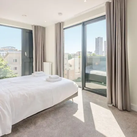 Studios, 1 Bedroom And 2 Bedroom At Kew Bridge In * ブレントフォード