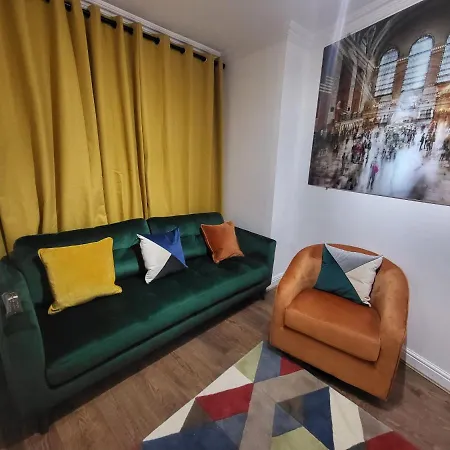 Garland Grangewood Central House, *